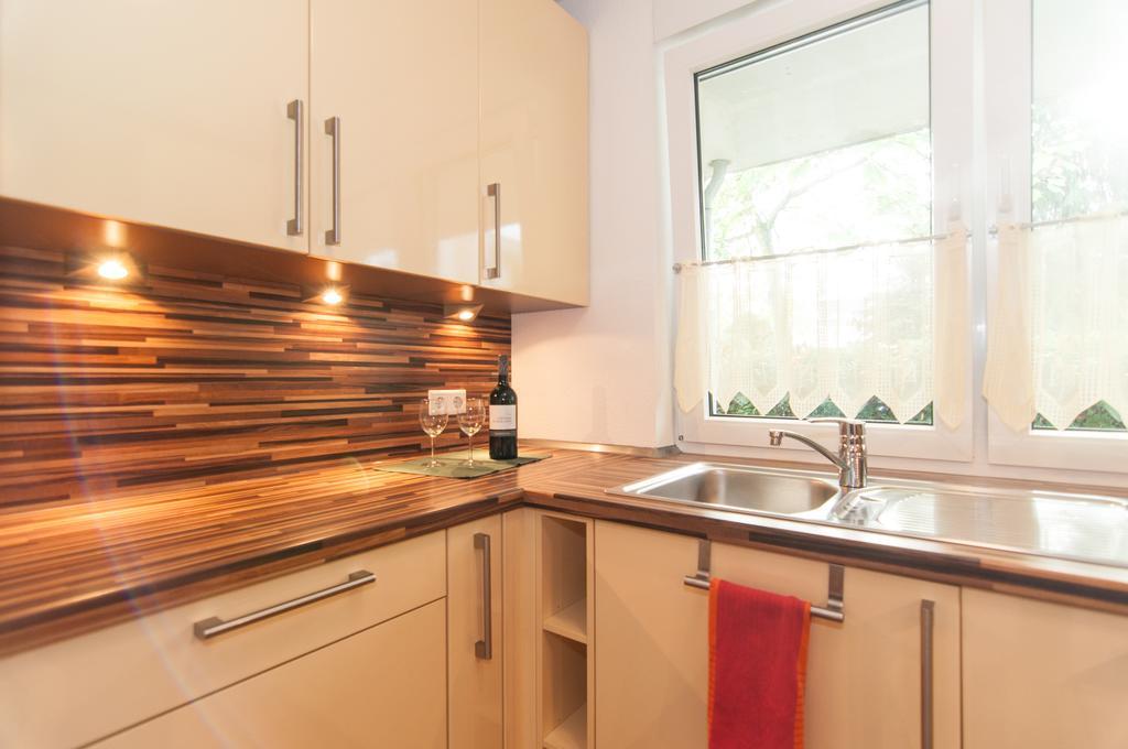 Ferienwohnung นอยส์ ภายนอก รูปภาพ