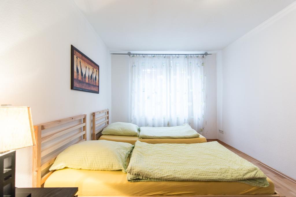 Ferienwohnung นอยส์ ภายนอก รูปภาพ